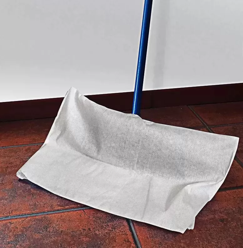 Trapero desechable En el piso